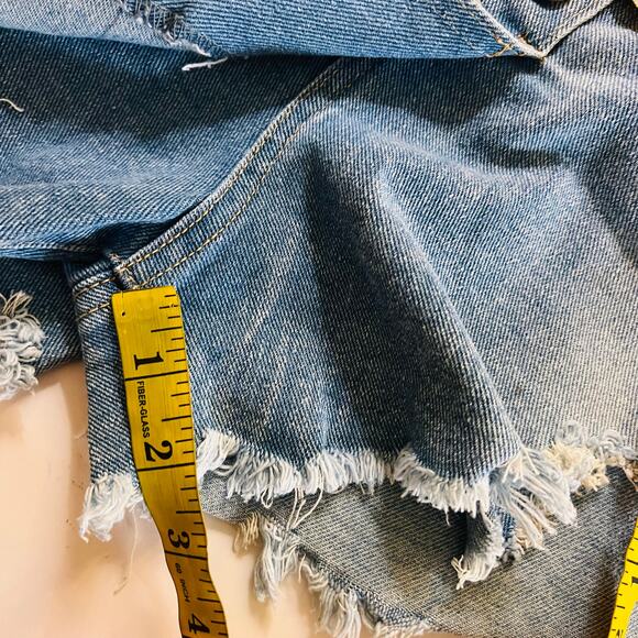 Madden NYC High Rise Button Fly Raw Hem Cut Off Jeans Size XL NWT - Picture 10 of 12